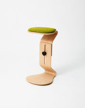 Load image into Gallery viewer, woow-ercolino-sgabello-ergonomico-ondulato-ergonomic-wavy-stool-32