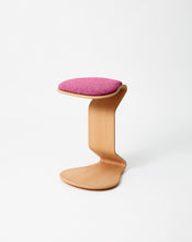 Load image into Gallery viewer, woow-ercolino-sgabello-ergonomico-ondulato-ergonomic-wavy-stool-23
