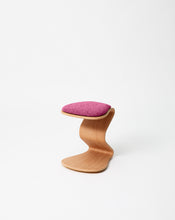 Load image into Gallery viewer, woow-ercolino-sgabello-ergonomico-ondulato-ergonomic-wavy-stool-09

