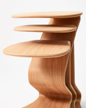 Load image into Gallery viewer, woow-ercolino-sgabello-ergonomico-ondulato-ergonomic-wavy-stool-04
