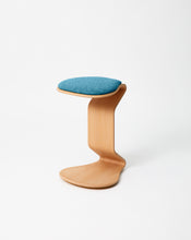 Load image into Gallery viewer, woow-ercolino-sgabello-ergonomico-ondulato-ergonomic-wavy-stool-28
